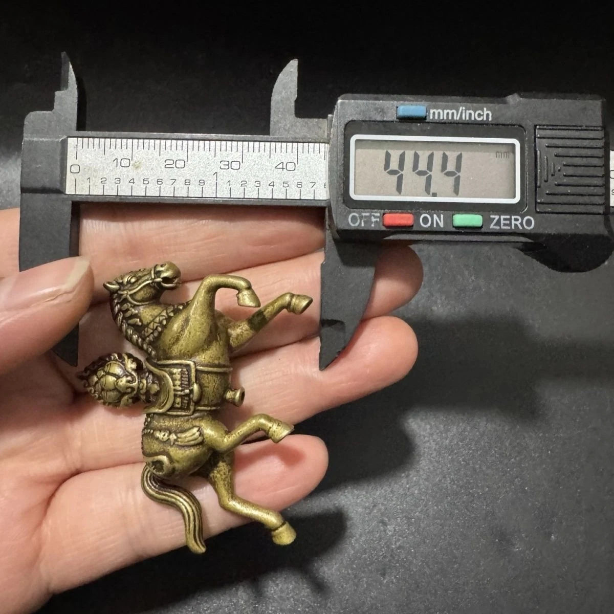 Tibetan Brass Craftsmanship Feng Shui Decorative Ornament 07FC0E-D4 - KOEEK