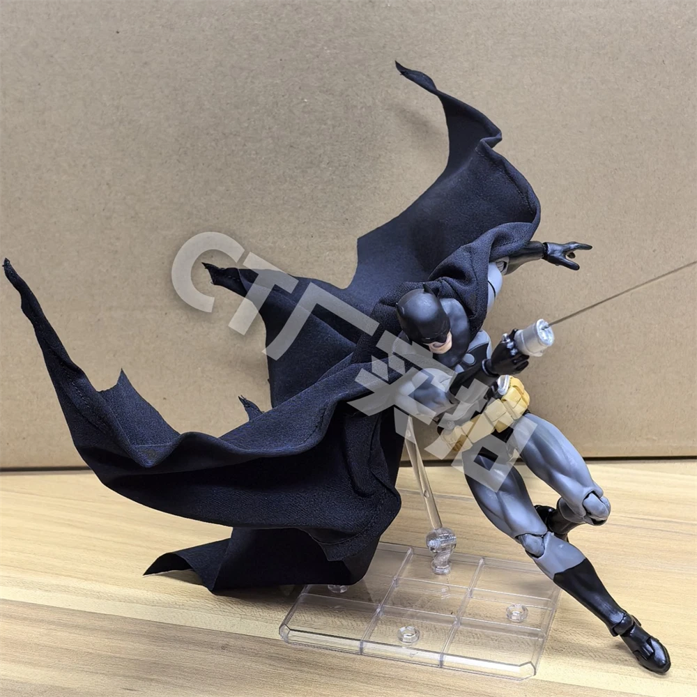 CT Toys MAFEX No.126 Hush Batman Black Ver. Action Figure  Boxed (US STOCK) CT_TOYS - KOEEK