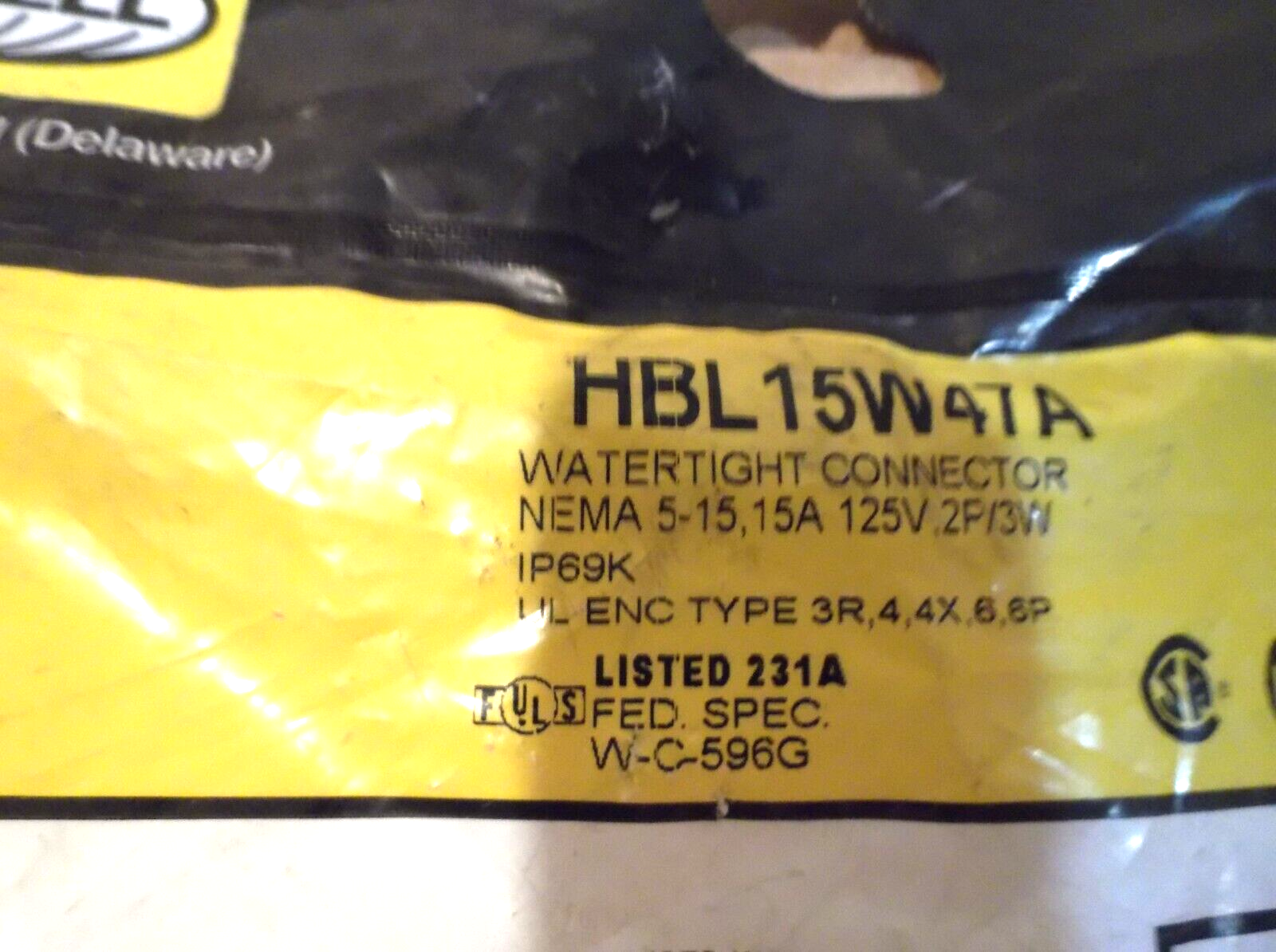 Hubbell HBL15W47A Connector Watertight 5-15r 15a 125V HUBBELL - KOEEK