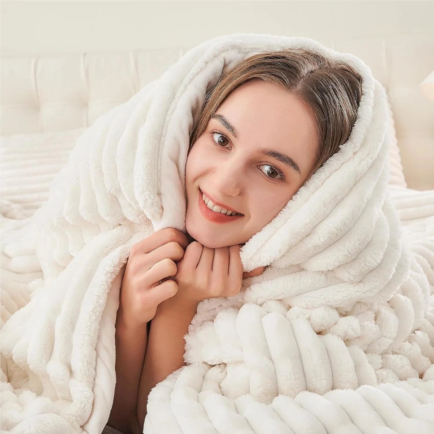 Queen Size Wool Comforter Set - Super Soft and Warm Fluffy White Bedding 07FC0E-D4 - KOEEK