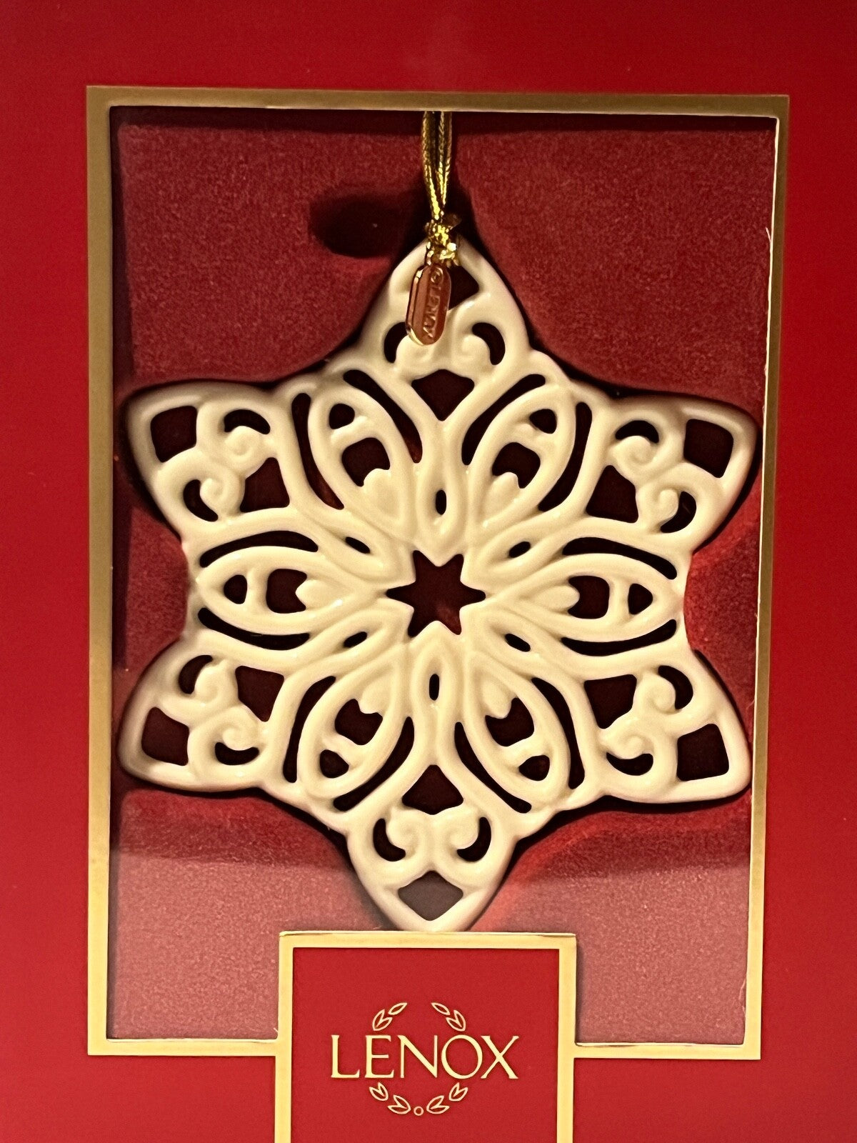 Lenox 2022 Snow Fantasies Snowflake Annual Ornament 4" Ivory Porcelain NIB LENOX - KOEEK