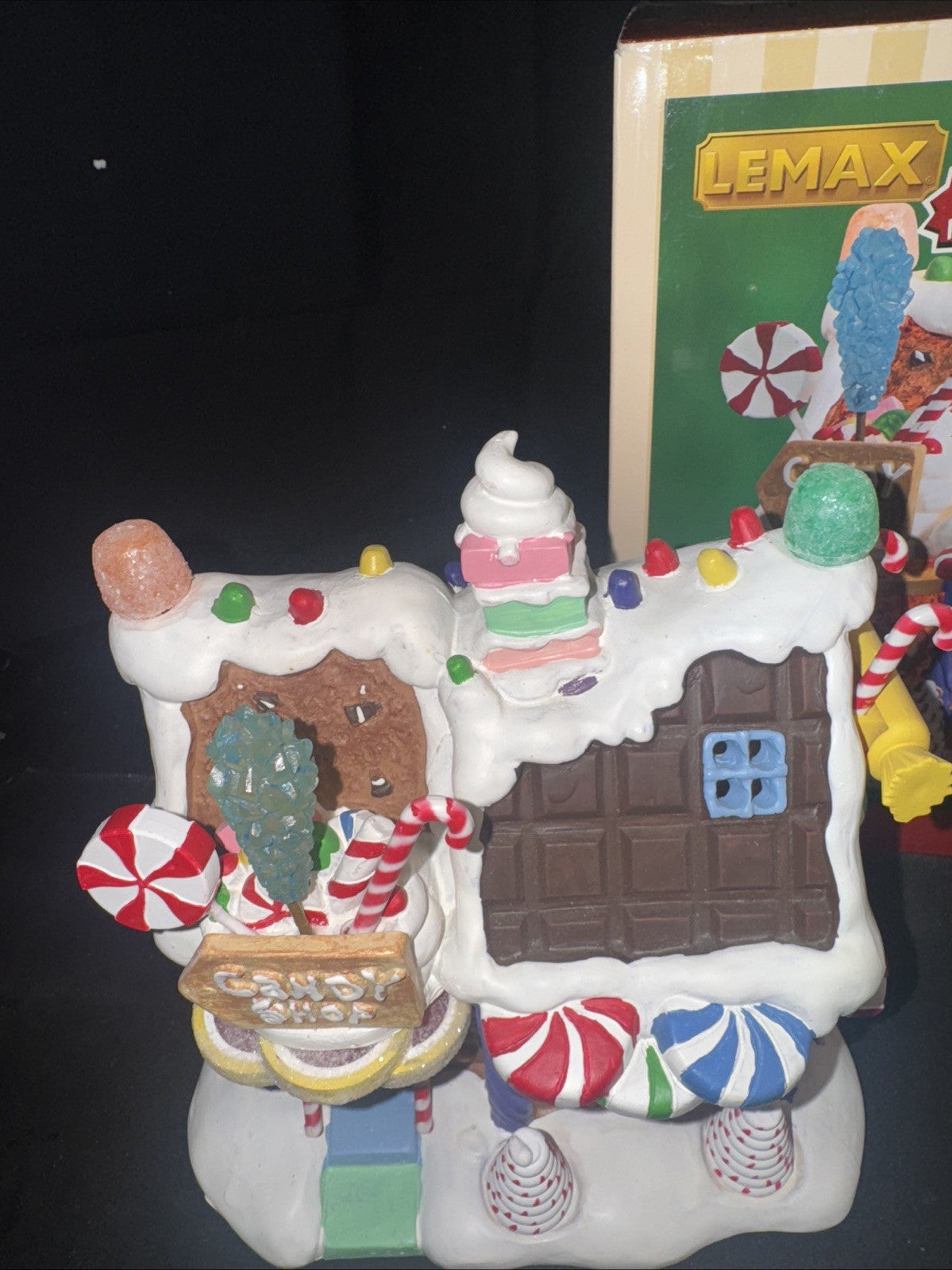 Lemax Christmas The Candy Shop Polyresin Lighted Building Christmas Village LEMAX - KOEEK