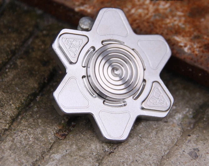 Titanium Alloy Hand Twisting Spinning Top Gyro Gyroscope Bearing Spinner Toy 07FC0E-D4 - KOEEK