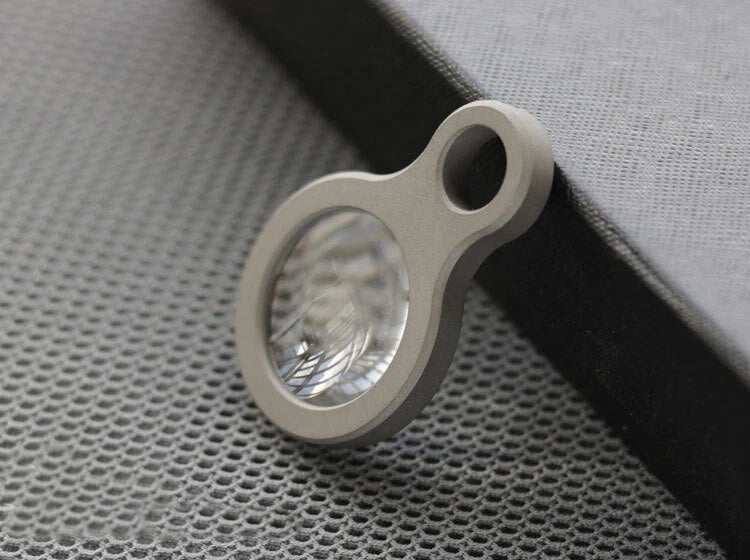 Outdoor Survival Portable Titanium Magnifying Glass Lens Handheld Pendant EDC EDC - KOEEK