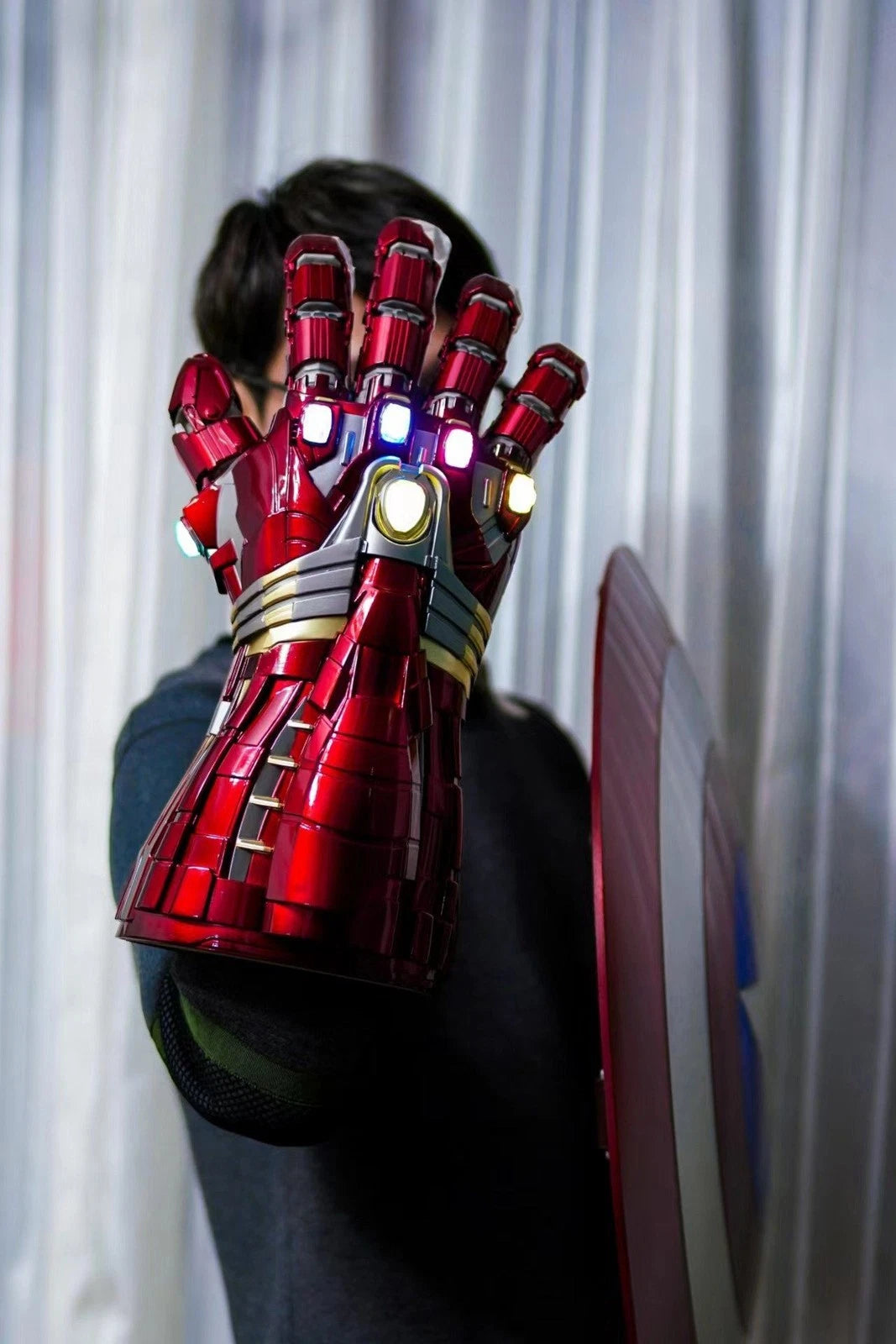 STOCK HCMY Thanos Infinity Gauntlet Full Metal 1:1 Wearable Cosplay Statue LED 07FC0E-D4 - KOEEK