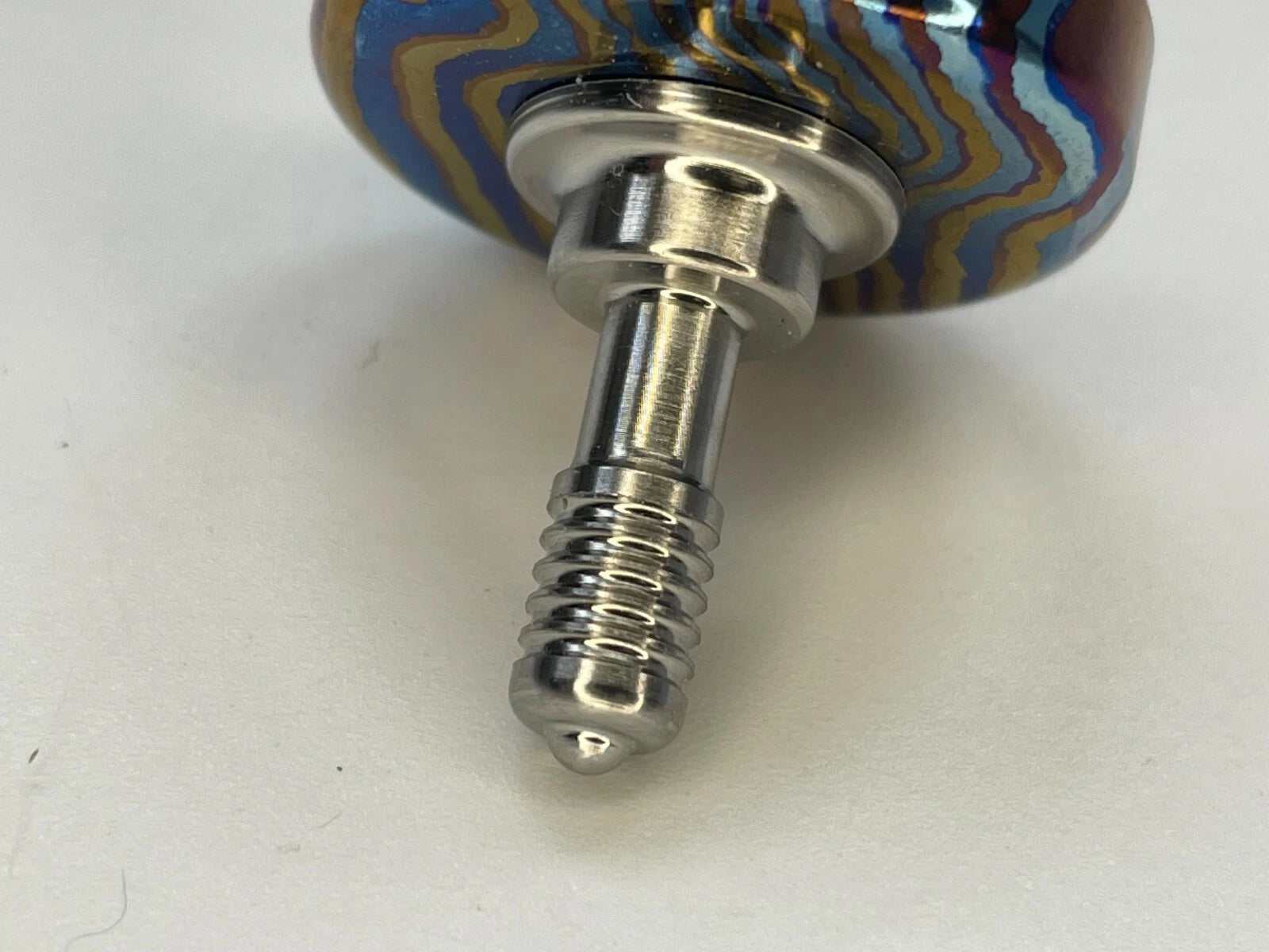 Titanium+Tima Damascus Hand Twisting Spinning Top Gyro Gyroscope Spinner Toy 07FC0E-D4 - KOEEK