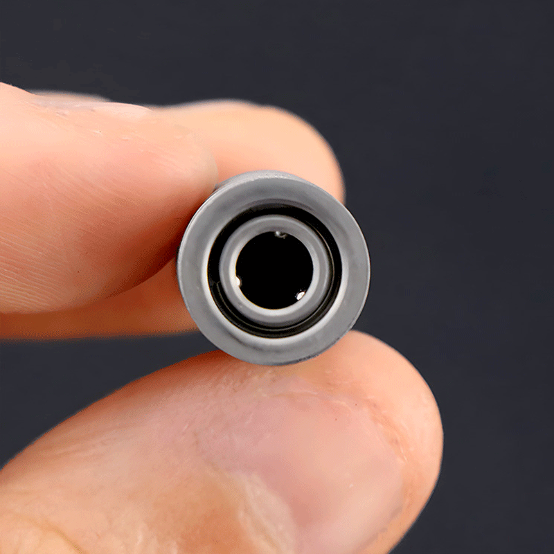 360 Degree Rotation Titanium Gimbal Keychain Car Keychain with U Buckle EDC Tool 07FC0E-D4 - KOEEK