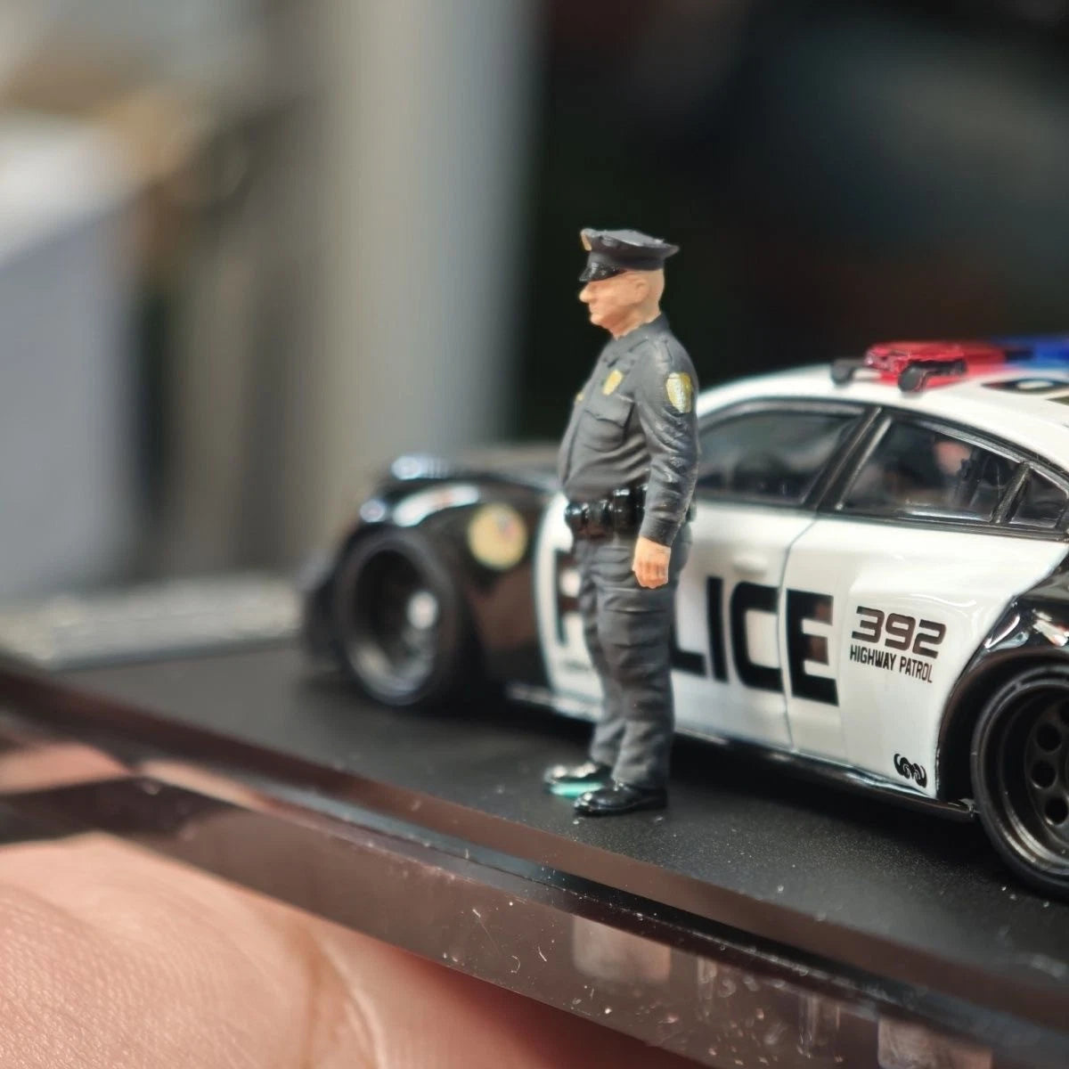 1:64 US Police II Resin Figure painted DIY Hand Paint Static Model 2.8cm 07FC0E-D4 - KOEEK