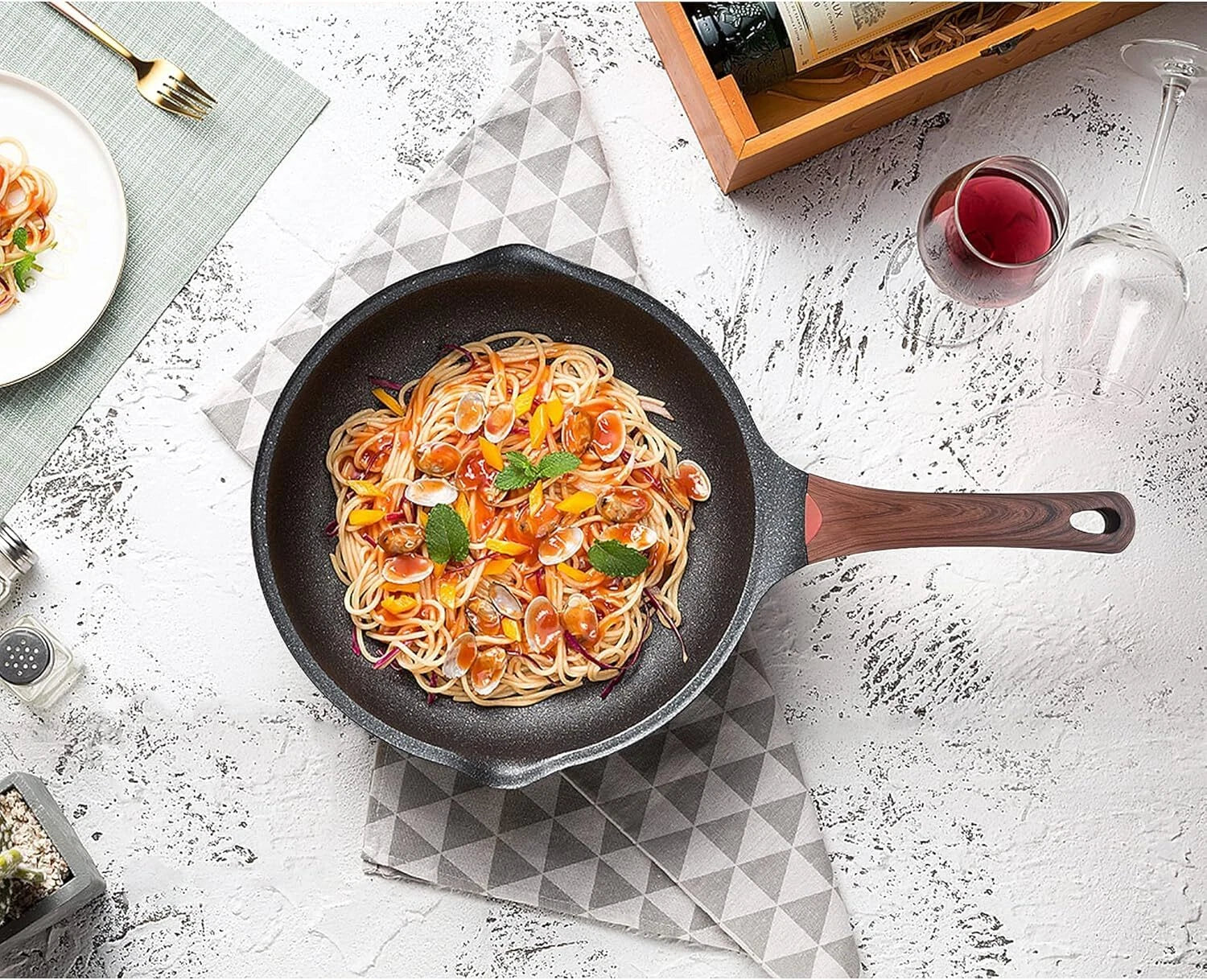 Nonstick Skillet with Lid, 11-inch/5-Quart Sauté Pan 07FC0E-D4 - KOEEK