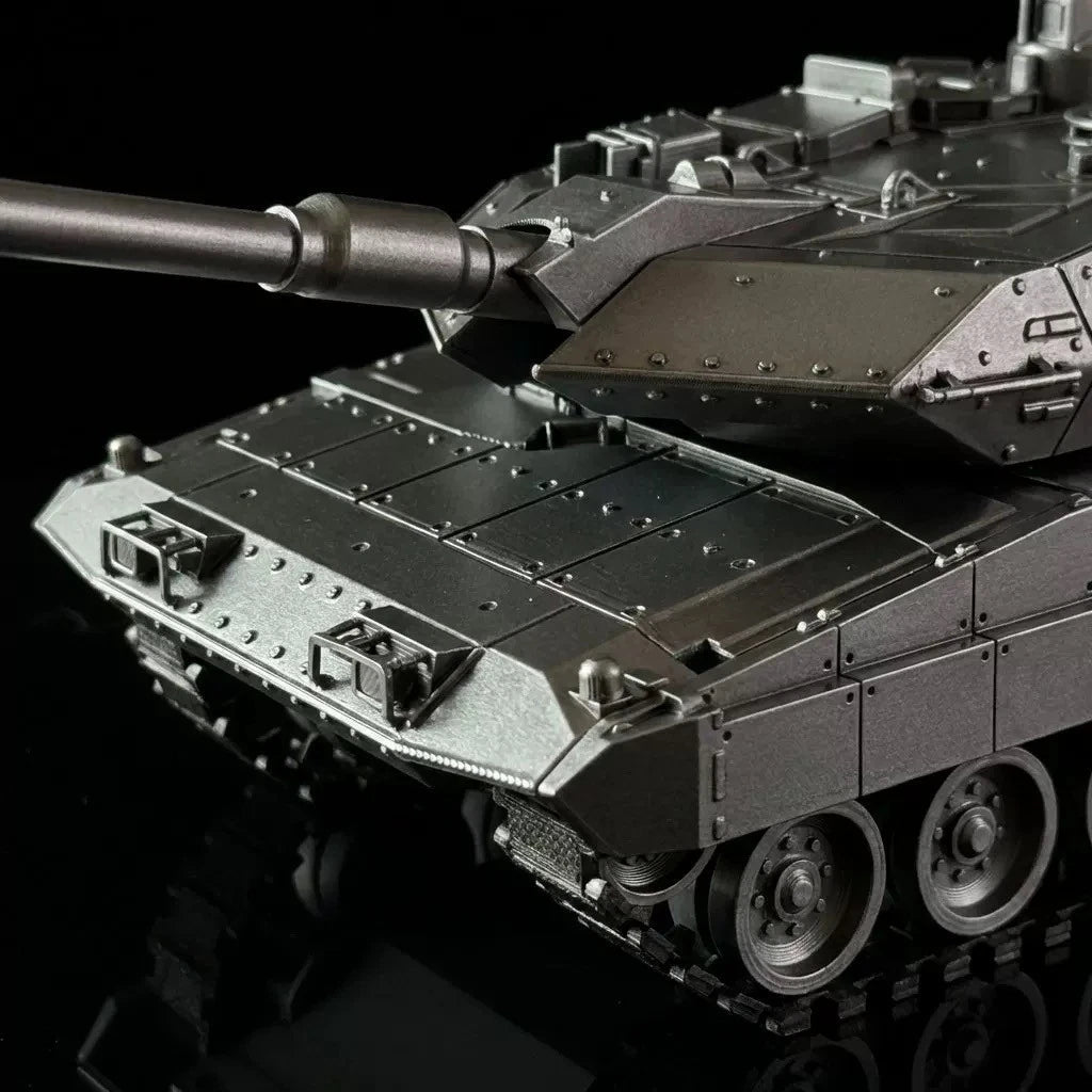 1/35 German Leopard 2A7 Main BattleTank ModelPaintedFinished MilitaryCollectible 07FC0E-D4 - KOEEK