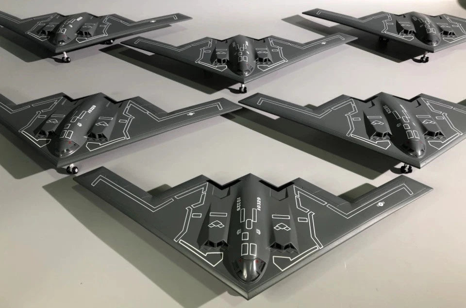 1/200 B-2 Spirit Stealth Bomber Diecast Model Finished Display Stand 07FC0E-D4 - KOEEK