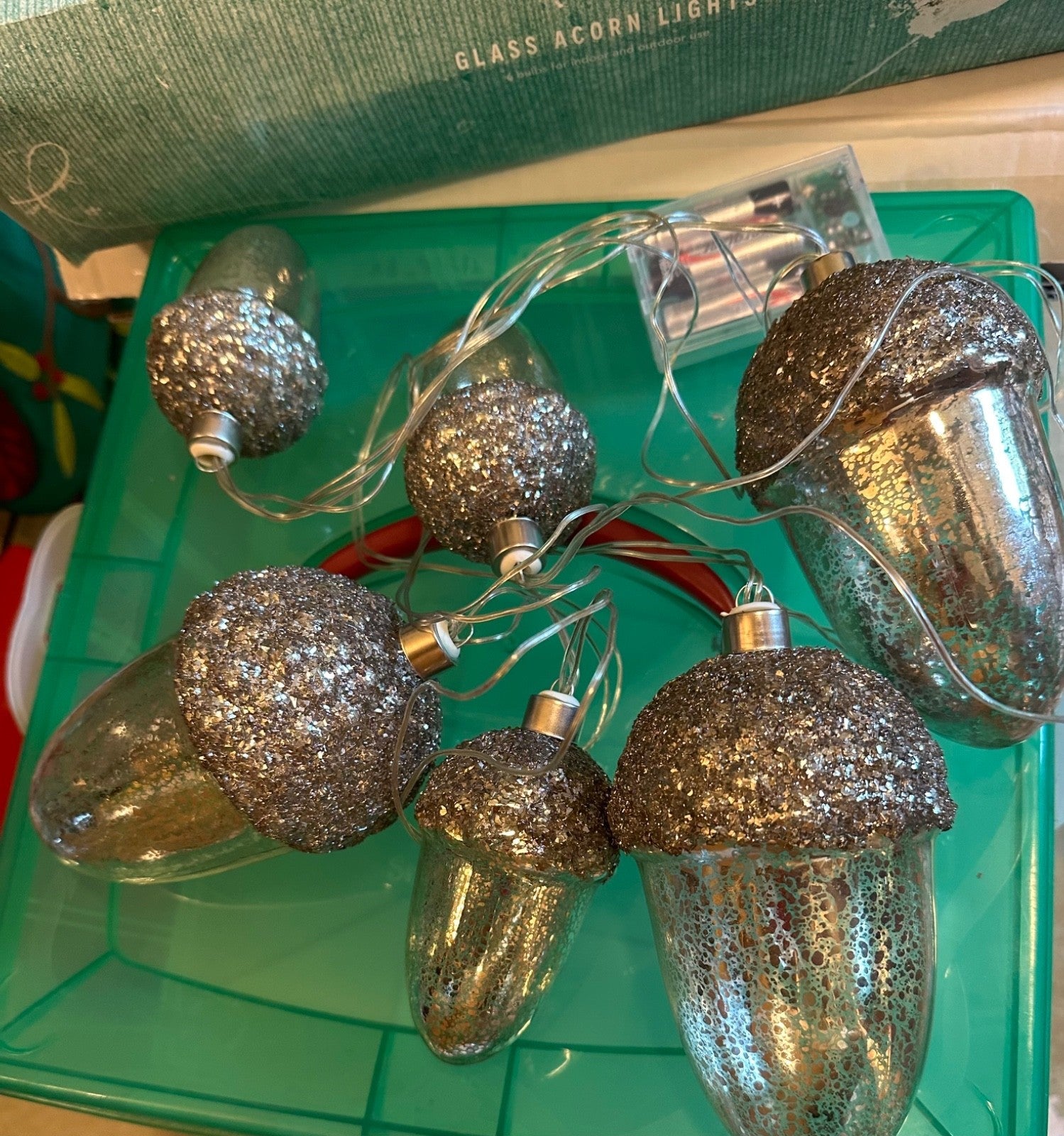 ANTHROPOLOGIE CHRISTMAS ACORN GLASS STRING LIGHTS BATTERY -  OPEN BOX ANTHROPOLOGIE - KOEEK