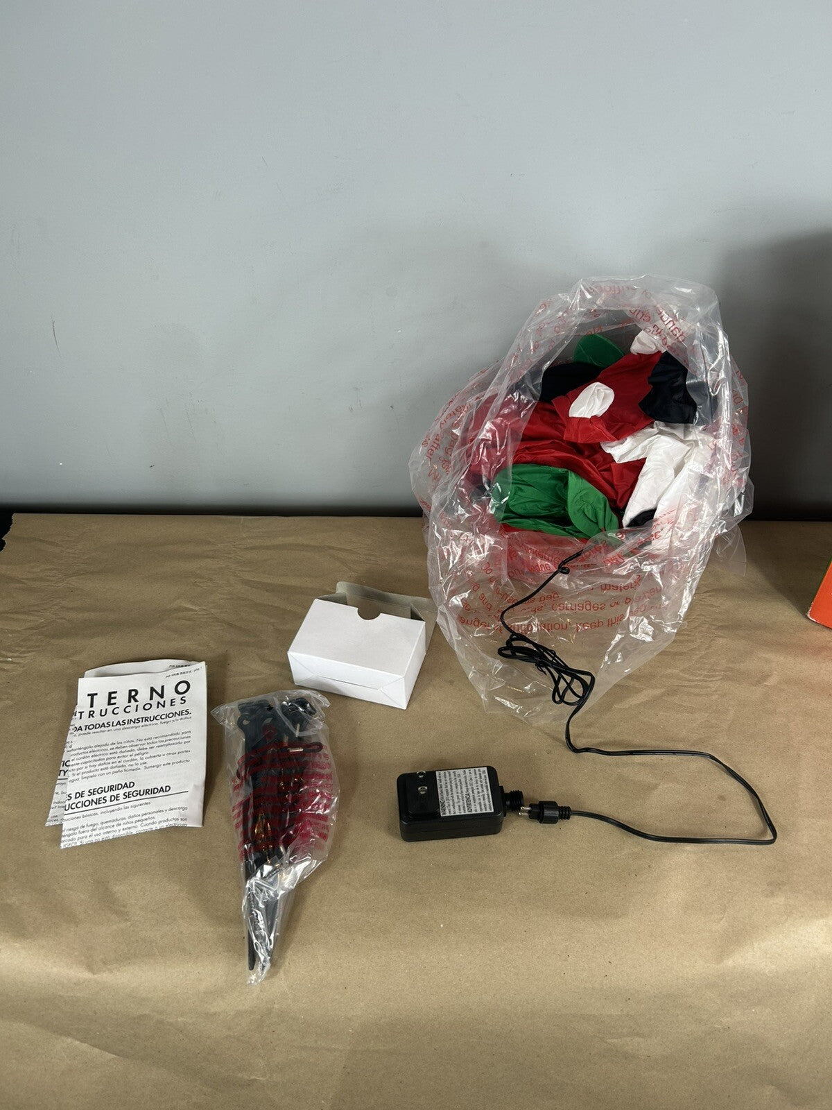 Authentic GEMMY Snoopy On Dog House Lighted Christmas Inflatable Un In Box GEMMY - KOEEK