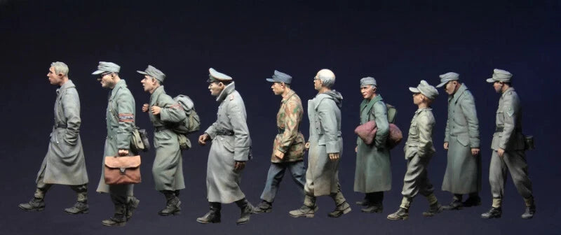 1/35 Resin Figure Model Kit 1944-45 Prisoners 10 Figures Unassembled Unpainted 07FC0E-D4 - KOEEK