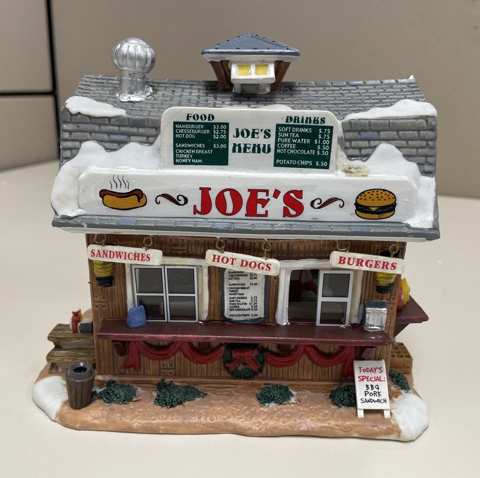 Lemax 55214 Christmas Village Heritage Joe’s Burger & Hot Dog Stand Lighted LEMAX - KOEEK