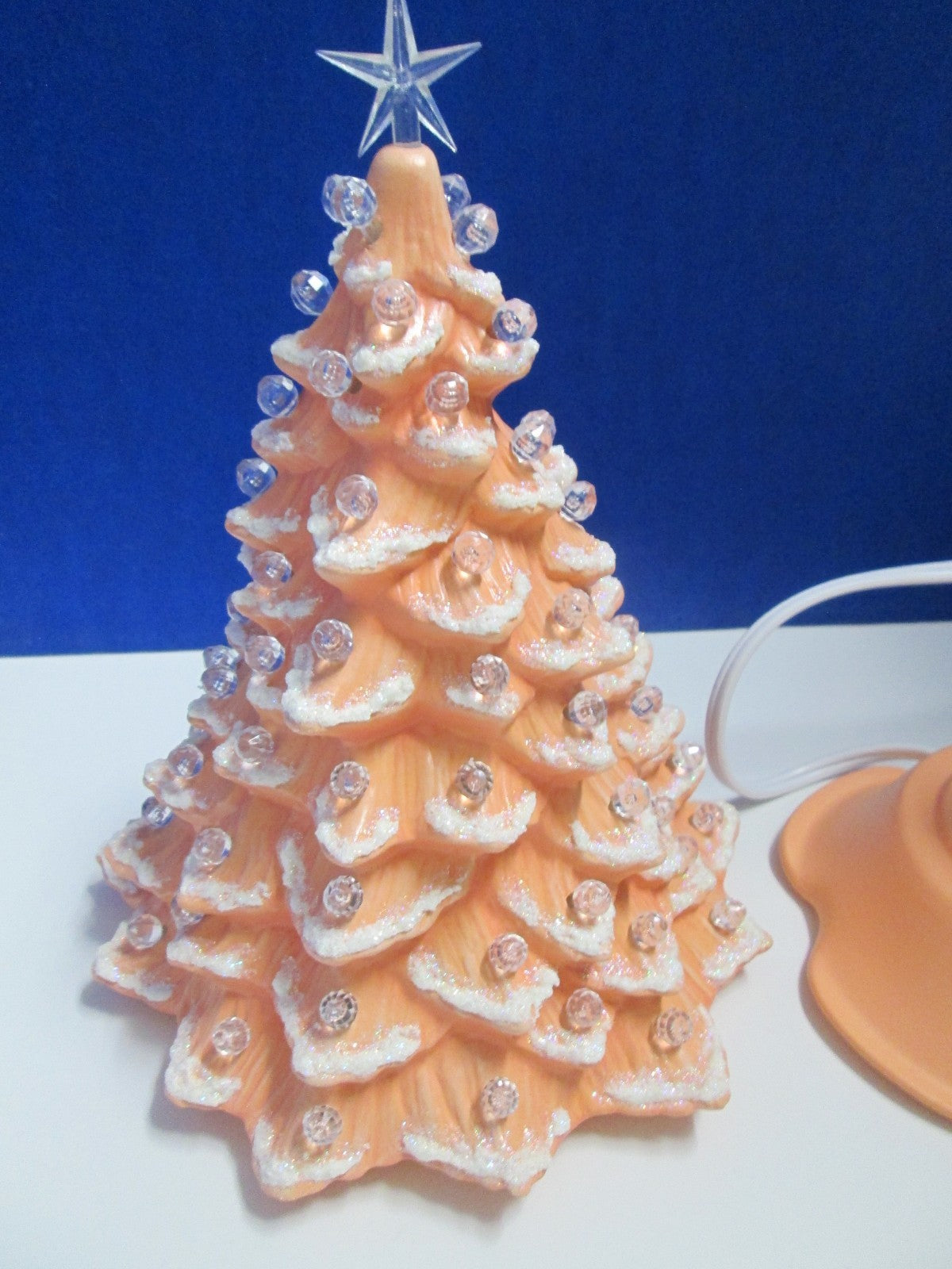 "CORAL w/SNOW CAPS"  Ceramic Christmas Tree"  ly Made/ Extra Lights 07FC0E-D4 - KOEEK