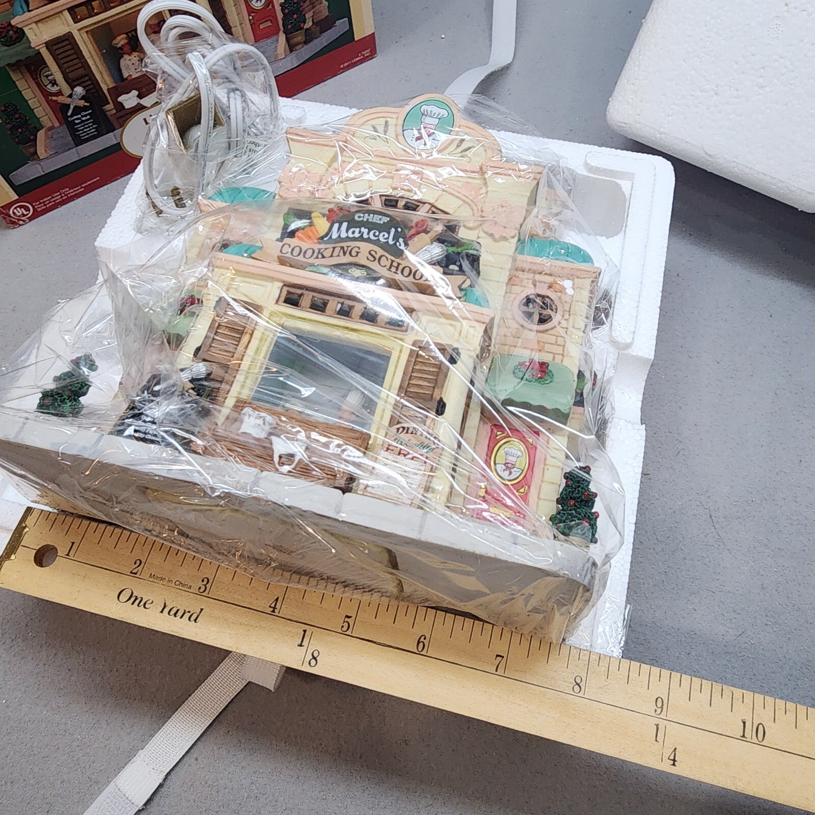 Lemax Caddington Village Chef Marcel’s Cooking School Lighted Building 15287 NIB LEMAX - KOEEK