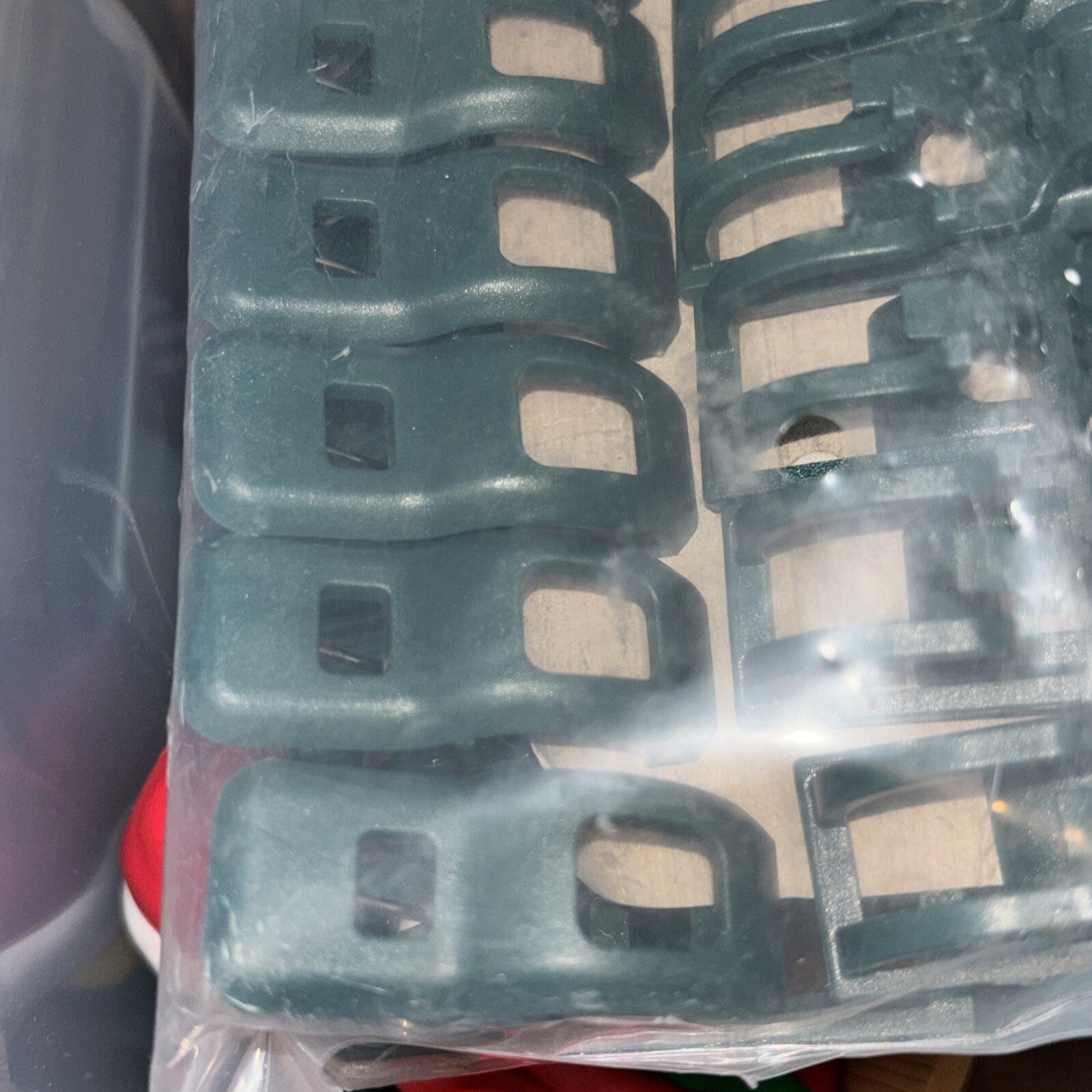 Noma All-Purpose Holiday Light Clips Set of 75 Christmas Light Clips, Outdoor NOMA - KOEEK