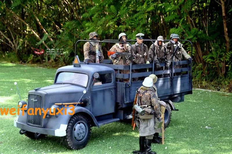 GO-TRUCK 1/6 WWII German Blitzkrieg Opel Truck Metal Model Grey Color Instock GO-TRUCK - KOEEK
