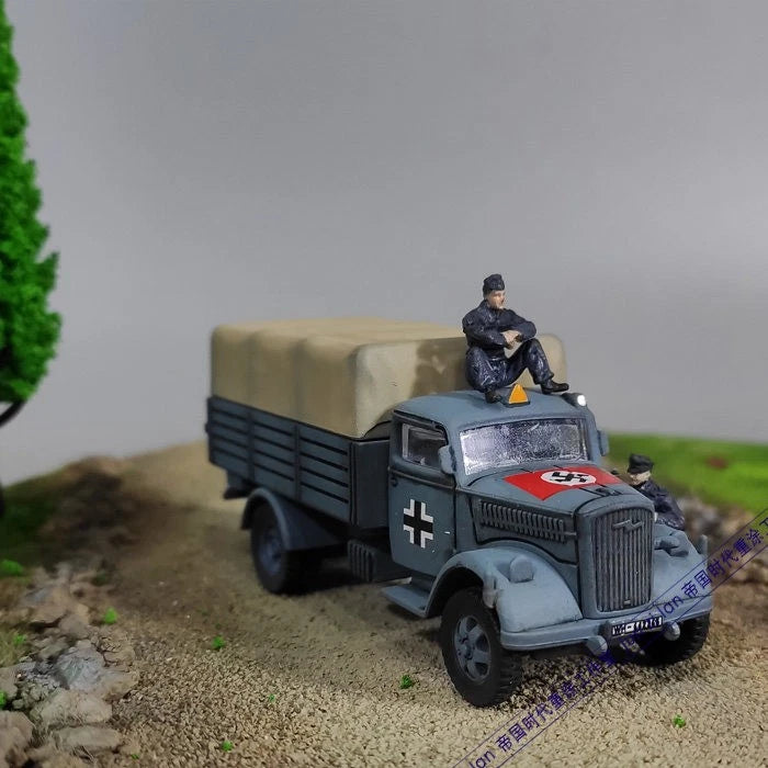 1/72 Scale WWII German Army Opel Medical Truck Grey Vehicle + Beige Shed Model 07FC0E-D4 - KOEEK