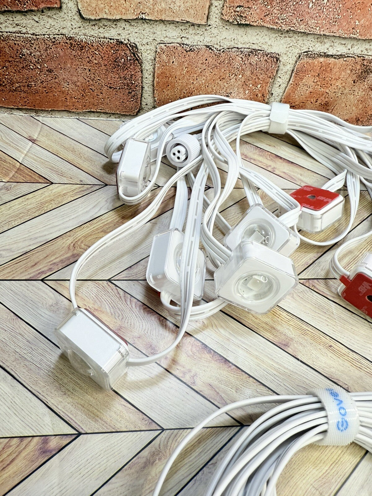 2pk Govee RGBIC Permanent Outdoor Lights - Add-On Strand- 16.4ft -12 Lights Each GOVEE - KOEEK