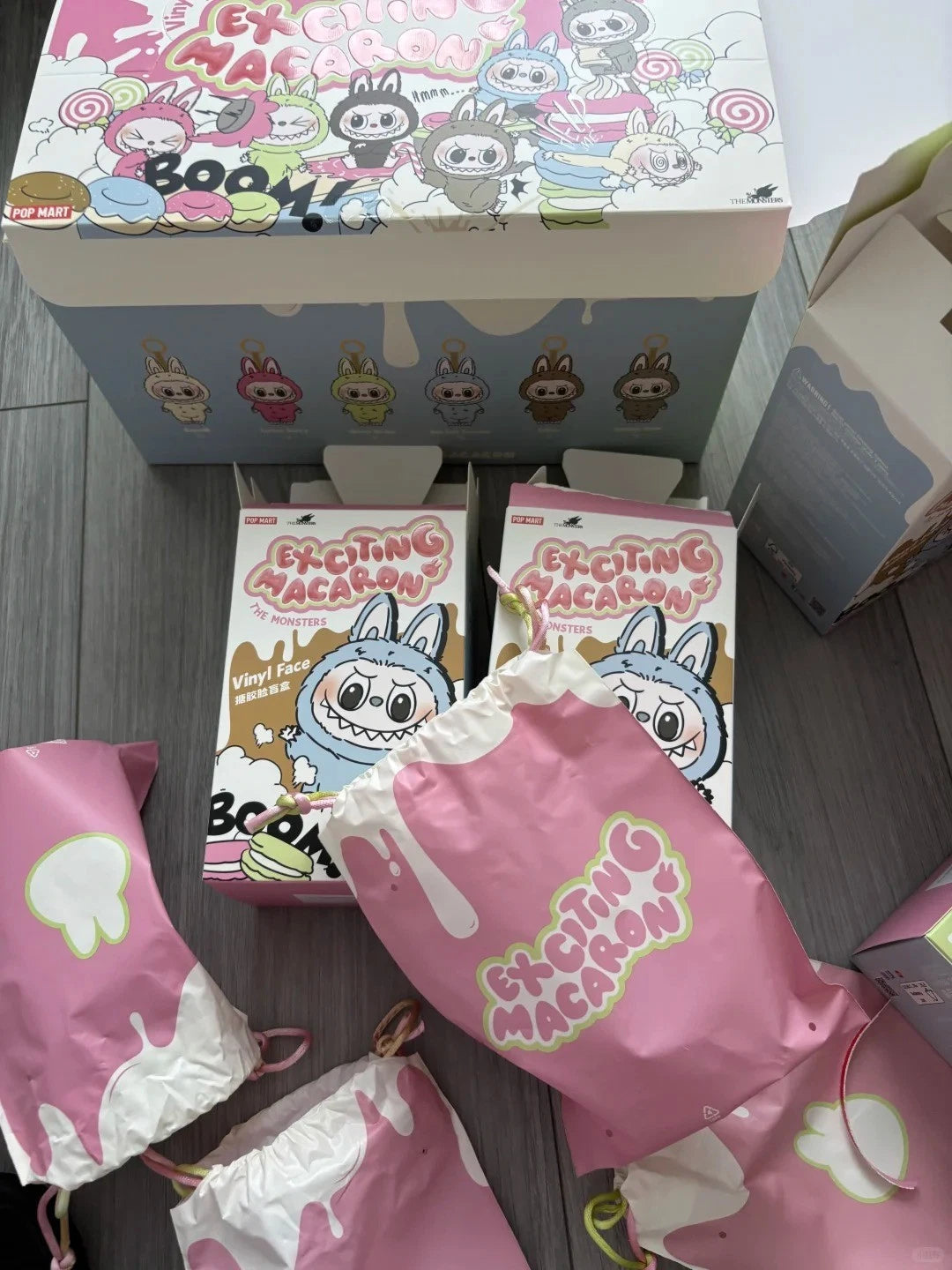 First-generation blind box POP MART random selection, comes with doll clothes 07FC0E-D4 - KOEEK