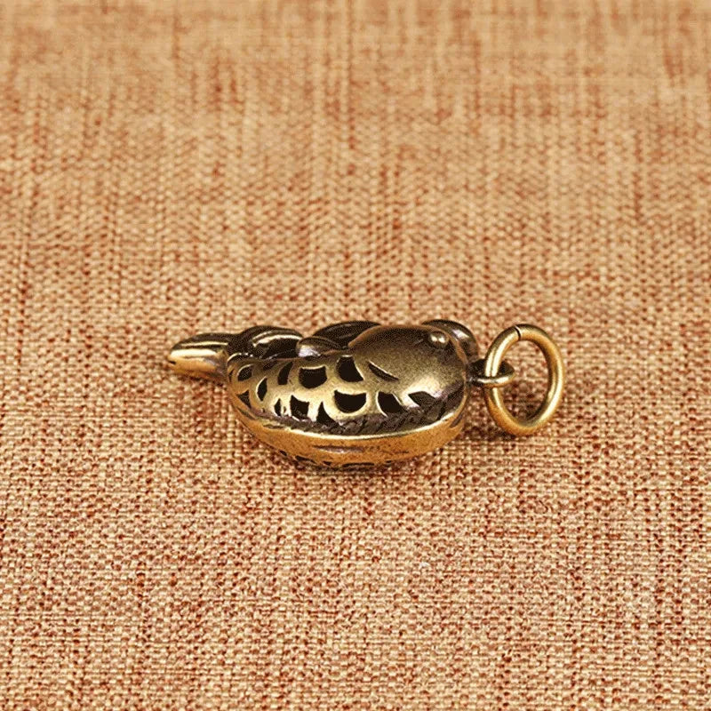 3.2cm Brass Hand-carved Hollow Goldfish Figurines Keychain Vintage Pendants 07FC0E-D4 - KOEEK