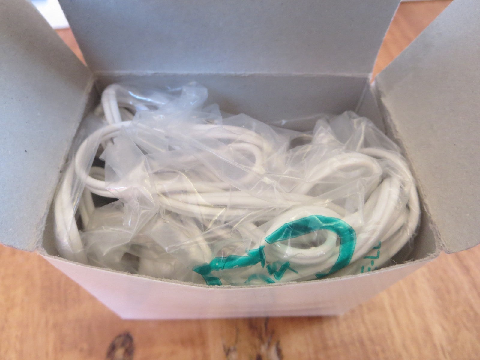 1998 LEMAX Village Train Straight Tracks Set Lights, Sounds, Forward/Back Motion LEMAX - KOEEK