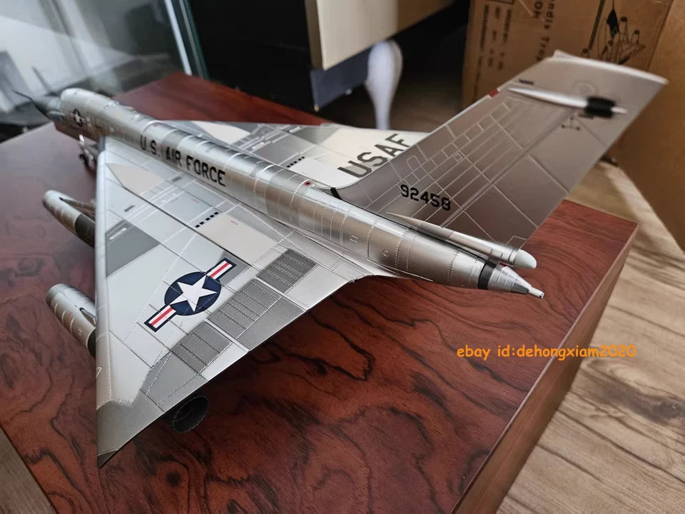 Calibre B-58 1:72 Supersonic Strategic Bomber Bendix Trophy Winner Dayton Museum 07FC0E-D4 - KOEEK