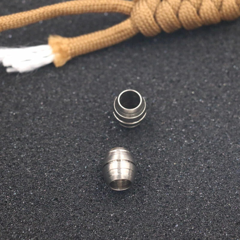 2pcs Titanium Bead Knife Parachute Lanyard Bead Pendant Beads Keychain EDC Tool EDC - KOEEK