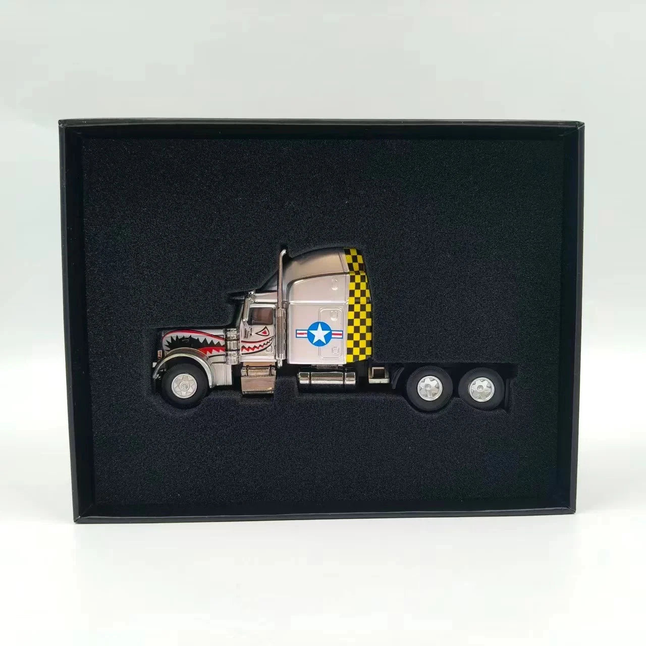 Fine Works 1:64 Peterbilt Semi Truck Tractor Diecast Model With Box Collectible 07FC0E-D4 - KOEEK