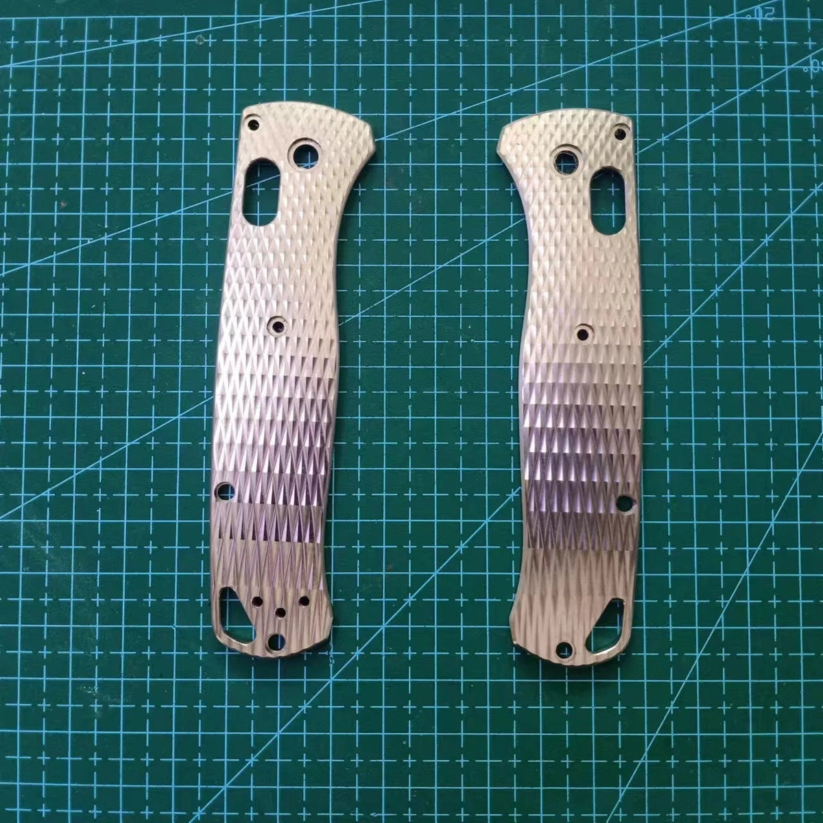 Hot 1Pair Custom MadeTitanium Alloy Handle Scales for Benchmade Bugout 535 Knive 07FC0E-D4 - KOEEK