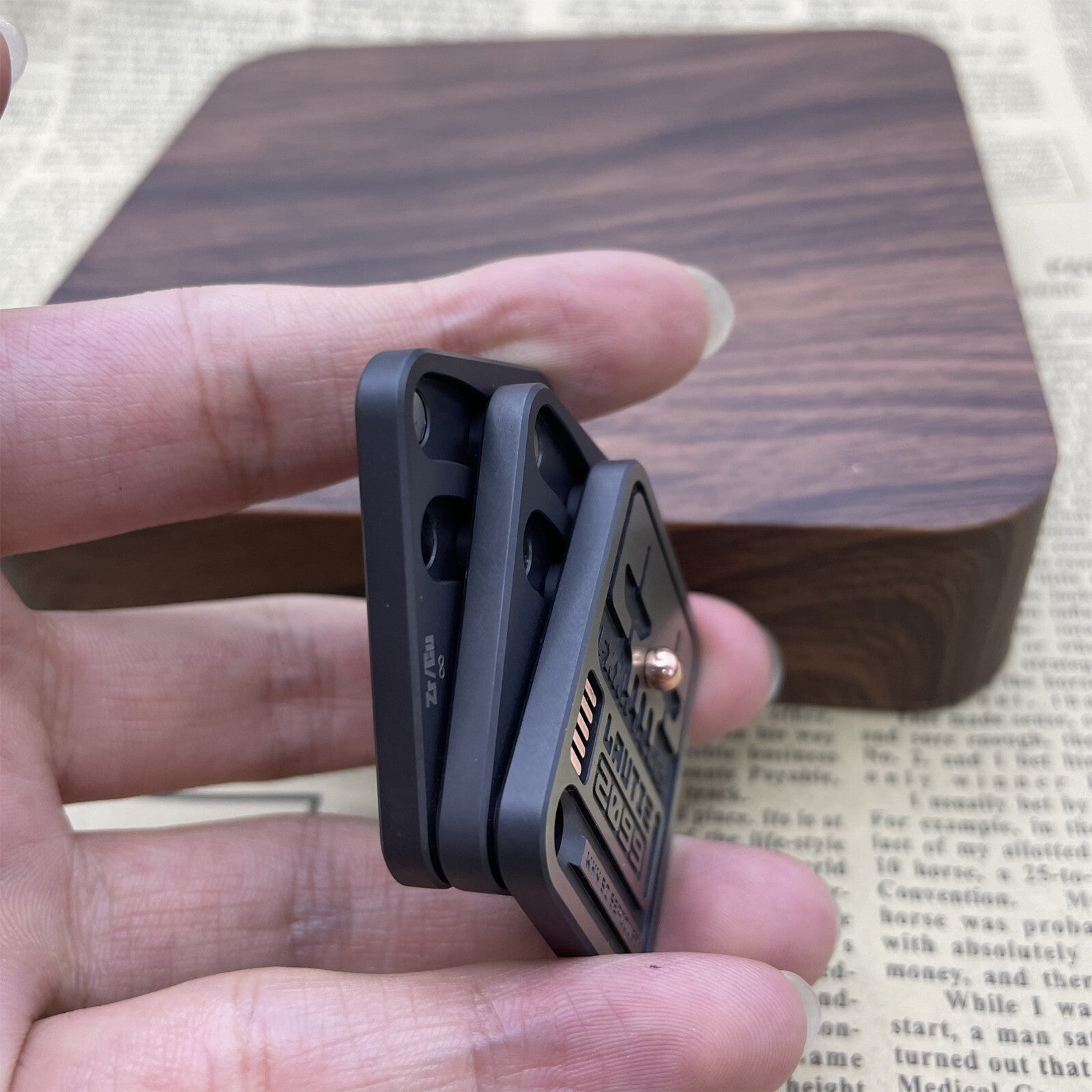 Poker Card LAUTIE 3.0 AAA AKQ Fidget Slider Zirconium EDC Stress Relief Toy Gift 07FC0E-D4 - KOEEK