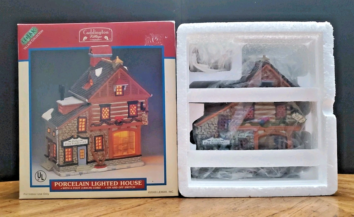 Lemax Caddington Village Kelly's Fine Furniture Porcelain Lighted Christmas LEMAX - KOEEK