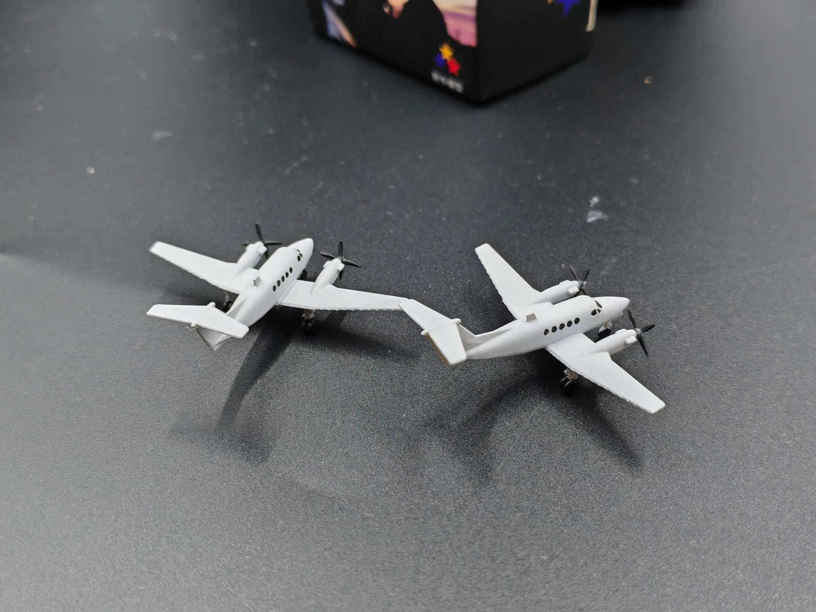 1/400 US Beechcraft B200 "King of the Air" Light Business Jet Model 07FC0E-D4 - KOEEK