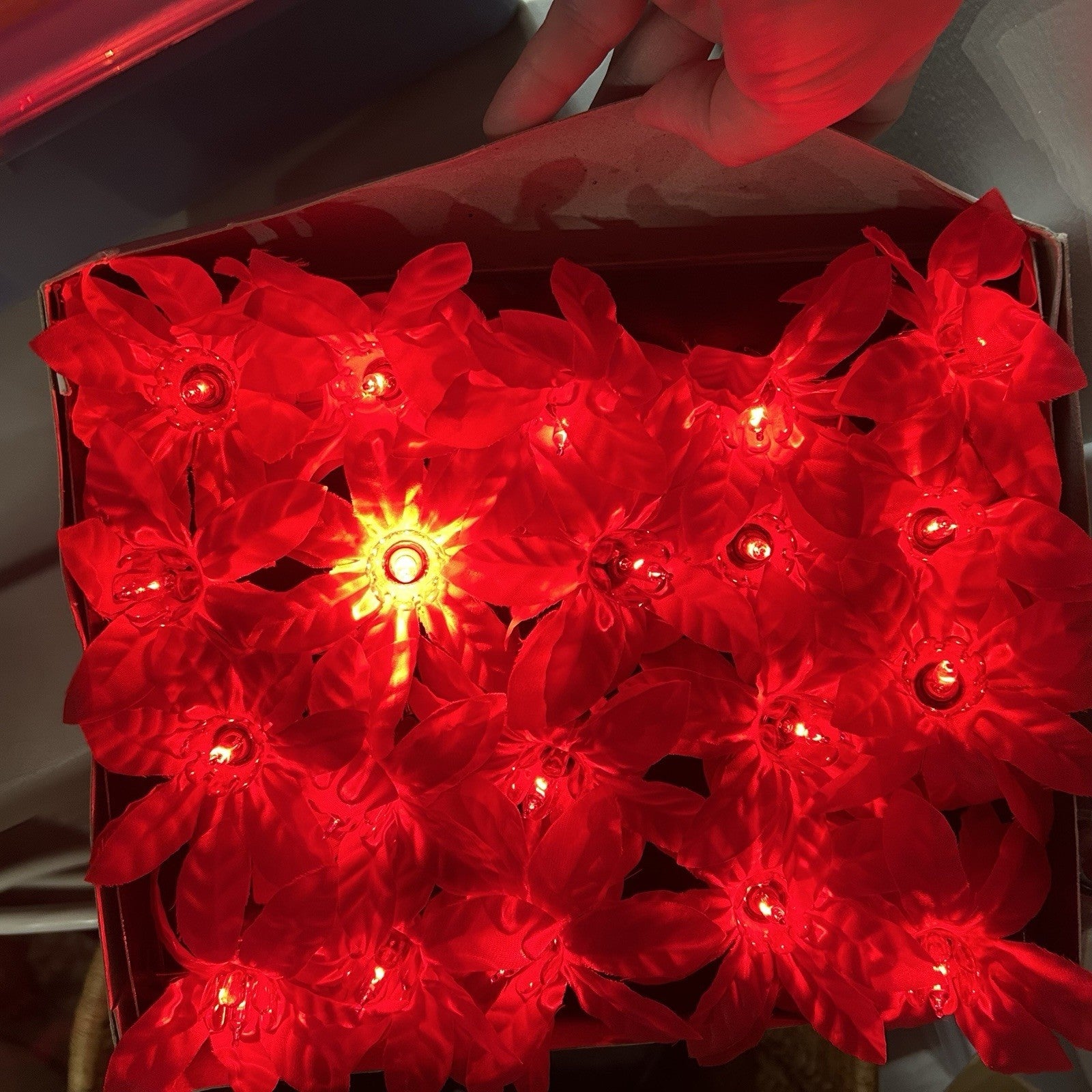 Vintage Red Silk Poinsettia Holiday Christmas String Lights Lot Of 40 07FC0E-D4 - KOEEK