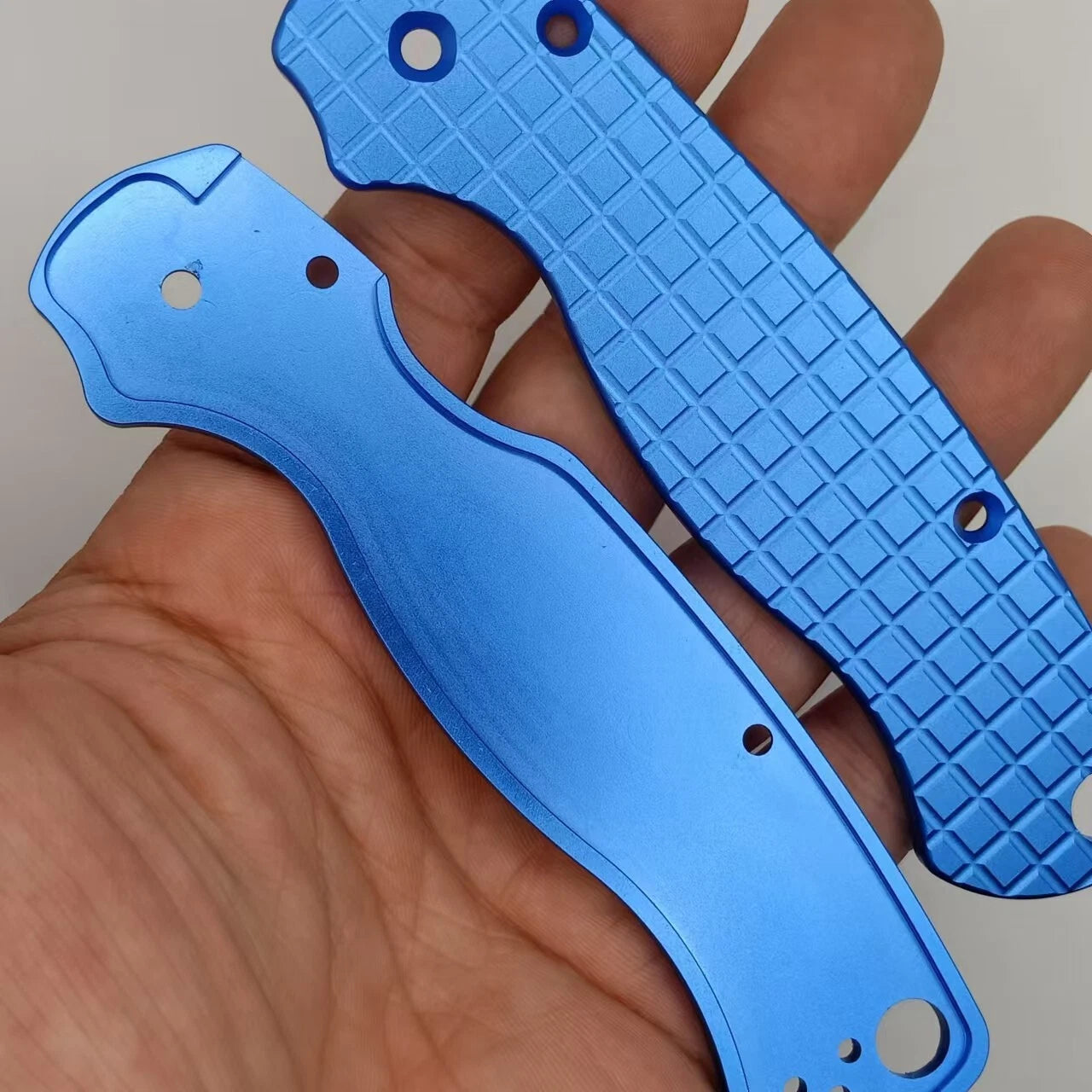 1 Pair Aluminum Alloy Knife Handle Scales for Spyderco C81 Para 2 Folding Knives 07FC0E-D4 - KOEEK