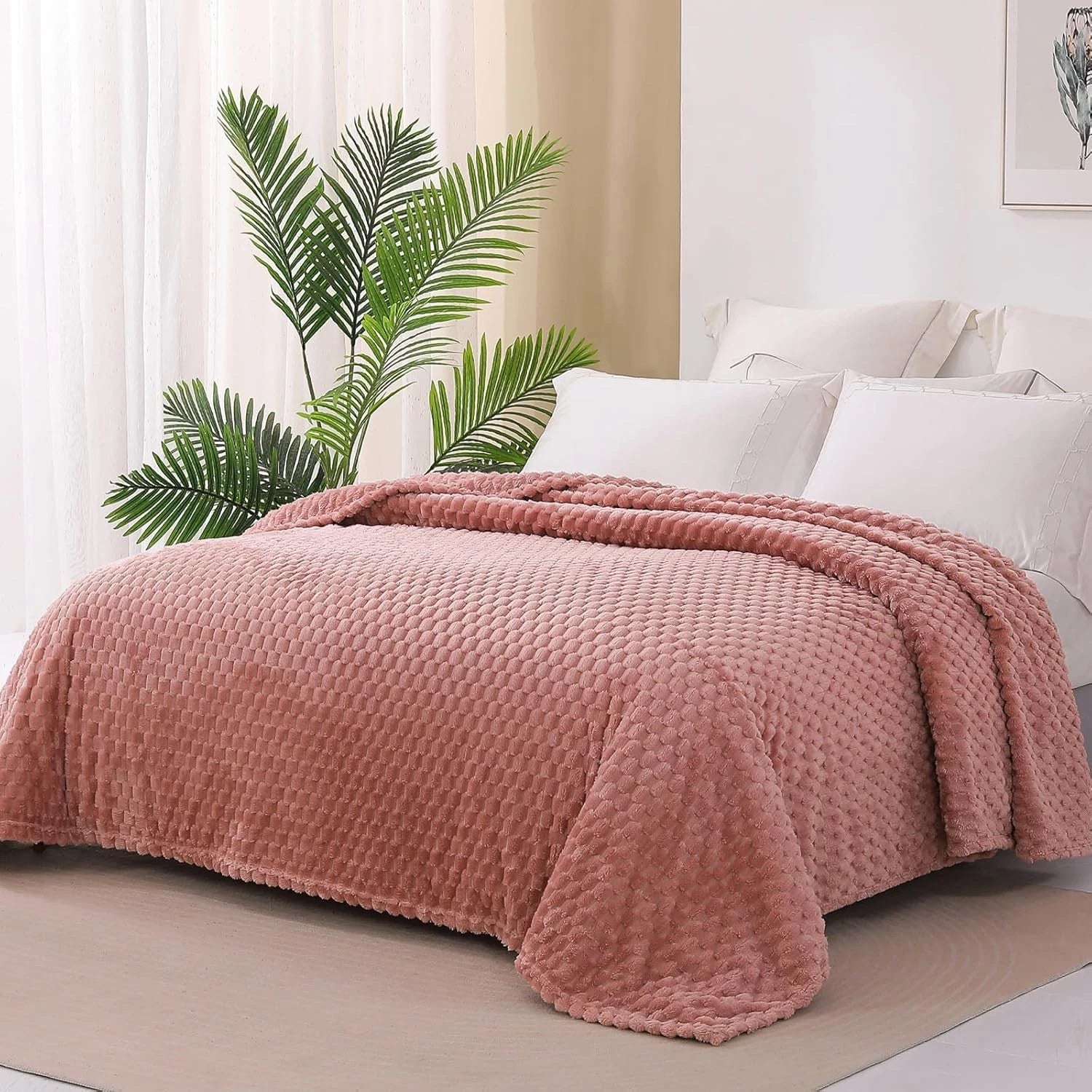 Double-sized soft plush blanket, 60x80 inches, soft comfortable, and lightweight 07FC0E-D4 - KOEEK