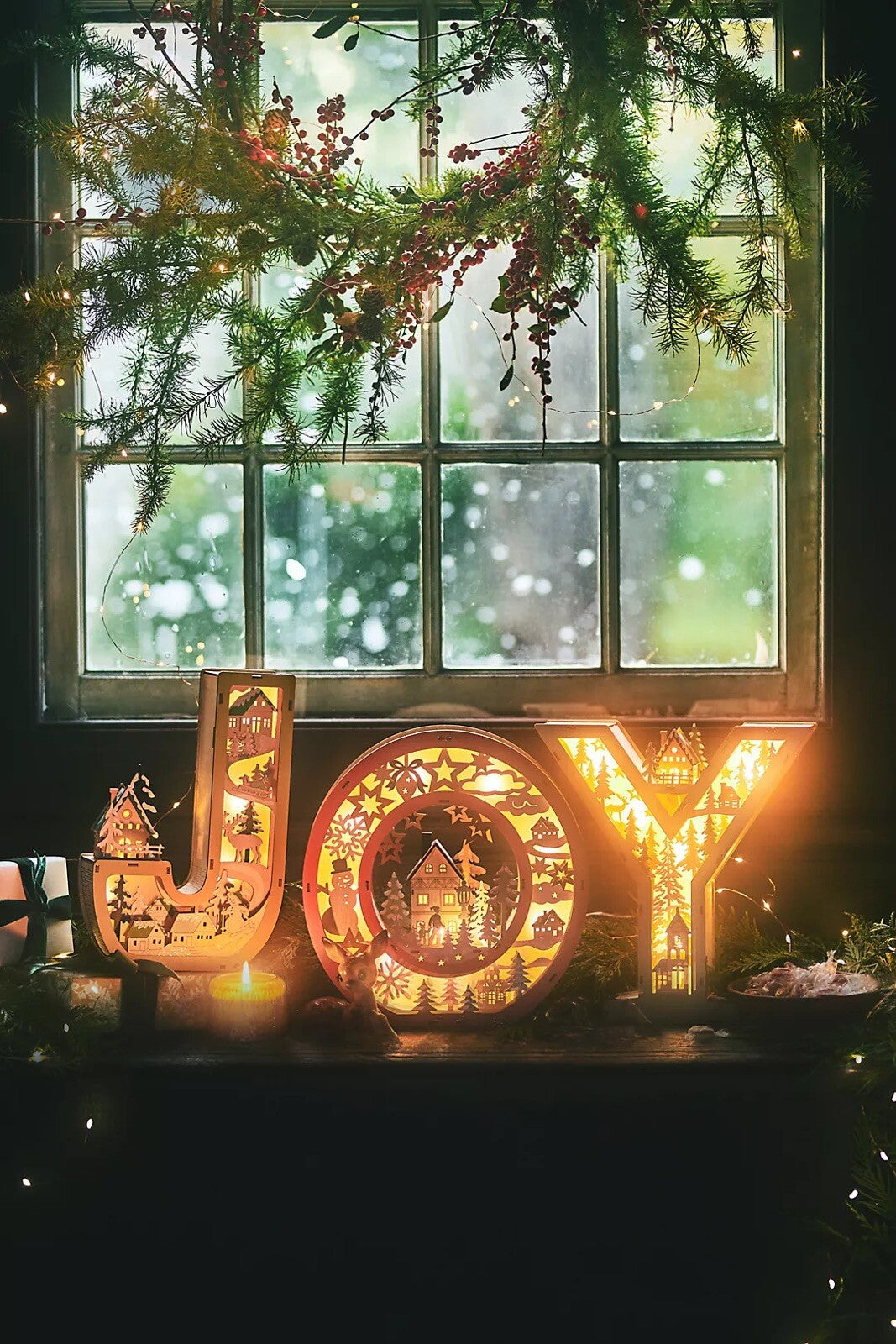 Anthropologie Wonderland Scene Monogram Light-Up Holiday Decoration Letter E ANTHROPOLOGIE - KOEEK