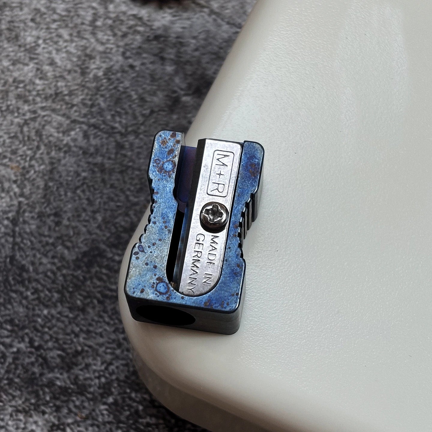 Mini Titanium Manual Top grade Stationery Pencil Sharpener Metal Bevelled Tool 07FC0E-D4 - KOEEK