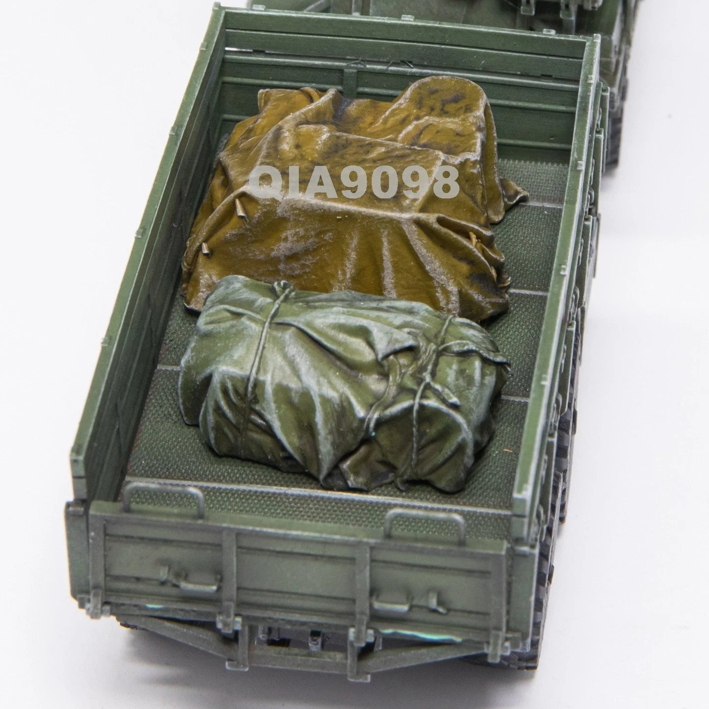 1/72 Scale Russian BAZ-6402 Military Supply Vehicle Green Resin Model 07FC0E-D4 - KOEEK