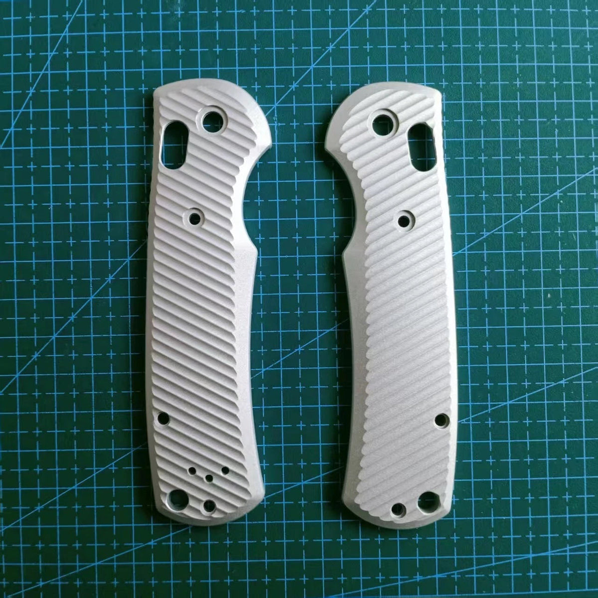 1 Pair Silver Aluminum Handle Scales for Benchmade Griptilian 550/551 Knives 07FC0E-D4 - KOEEK