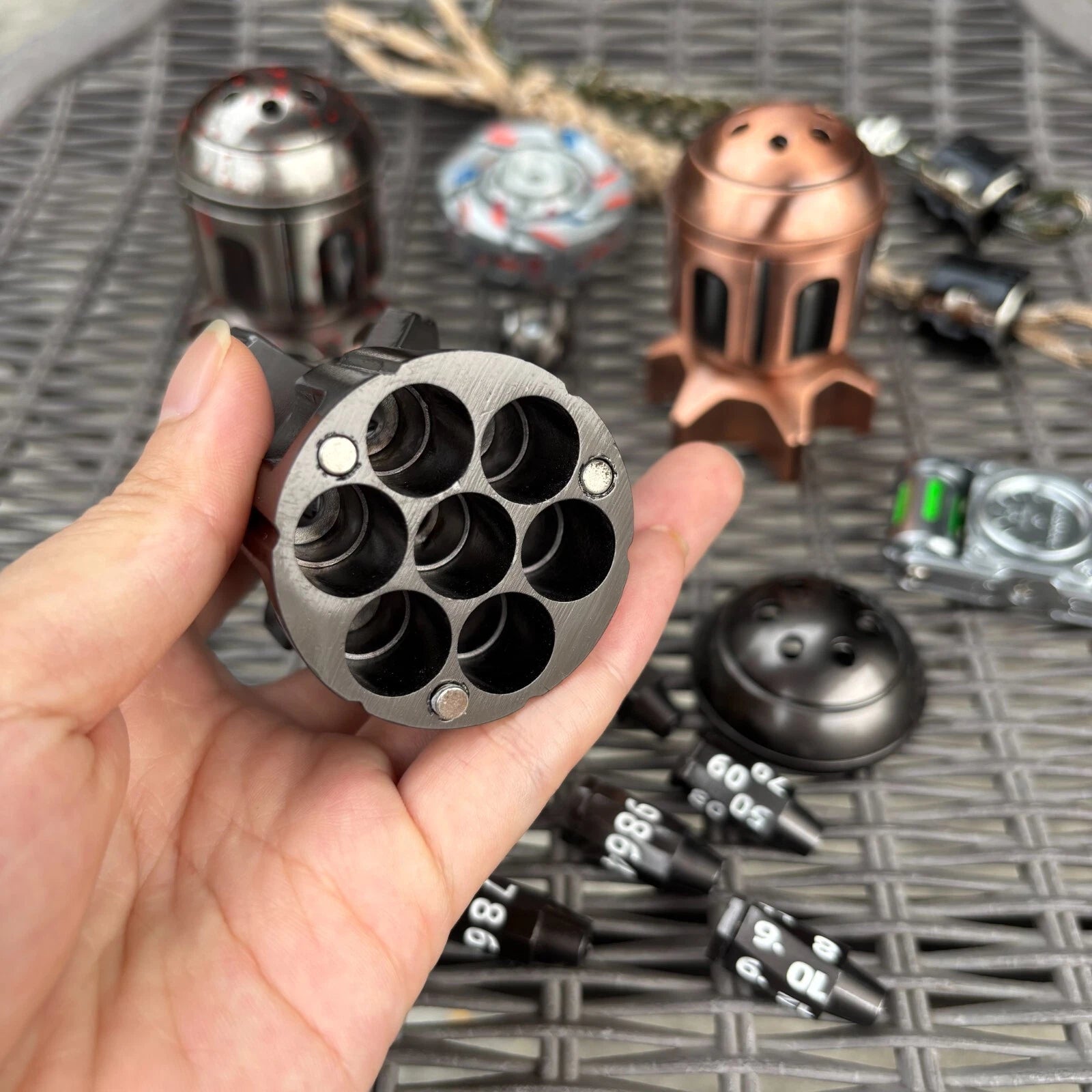 Revolver Bullet Dice Set Finger Spinning Multifunctional Game Prop EDC Metal Toy 07FC0E-D4 - KOEEK