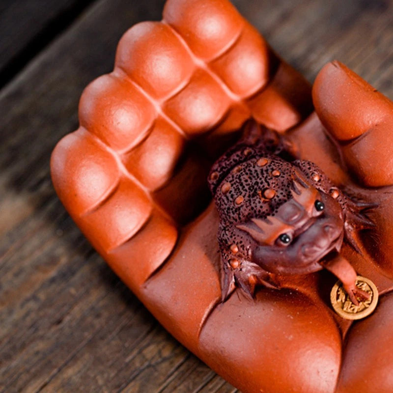 8.5cm Purple Clay Handcarved Toad Buddha Hand Tea Pet Absorbing Wealth Ornament 07FC0E-D4 - KOEEK