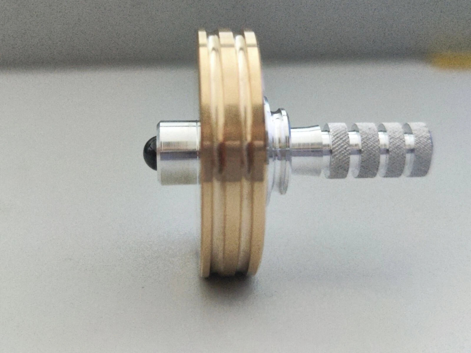 Brass Hand Twisting Spinning Tops Fingertip Top Hand Spinner Toys 07FC0E-D4 - KOEEK