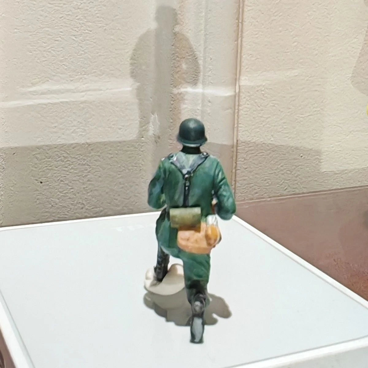 WW2 German Soldier Kneeling Firing 1/35 Resin Figure Hand Painted Model 07FC0E-D4 - KOEEK