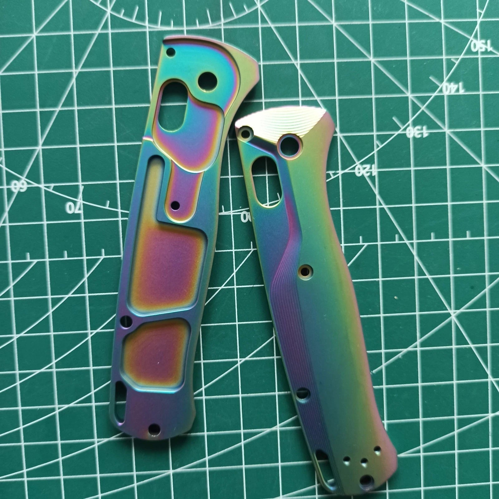 1 Pair Colorful Titanium Alloy Knife Handle Scales for Benchmade Bugout 535 07FC0E-D4 - KOEEK