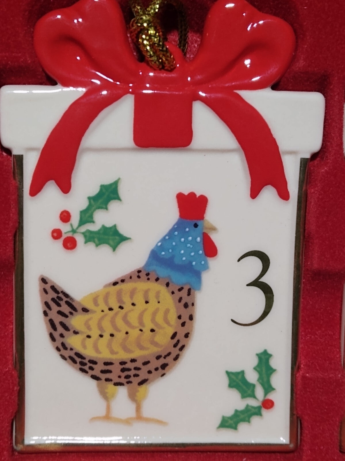 Lenox 12 Days Of Christmas Ornaments Set Of (12) m.s.r.p is $160.00 LENOX - KOEEK