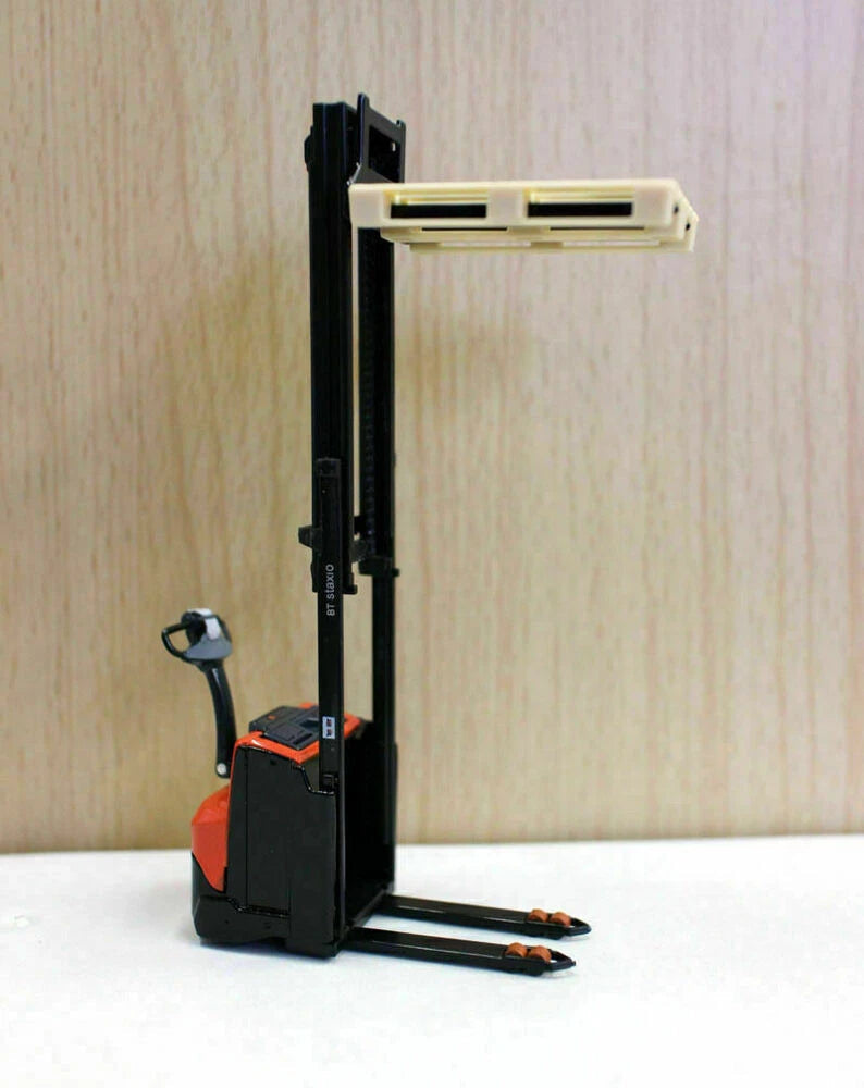 1/24 Scale Vehicle Truck BT Staxio Forklift Model Electric Stacker Diecast Toy 07FC0E-D4 - KOEEK