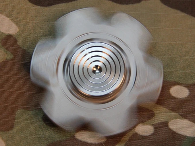 Titanium Alloy Hand Twisting Spinning Top Gyro Gyroscope Bearing Spinner EDC Toy 07FC0E-D4 - KOEEK